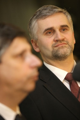 Jan Dusík střídá Ladislava Mika na ministerstvu životního prostředí.