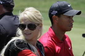 Tiger Woods se svou manželkou Elin.