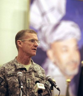 Generál McChrystal: Budeme moci plnit misi.