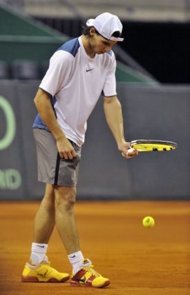 Rafael Nadal se musí v Barceloně obejít bez českého fyzioterapeuta.