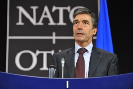 Generální tajemník NATO Rasmussen.