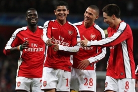 Fotbalisté Arsenalu po třech porážkách konečně vyhráli.