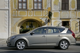 Kia Cee'd je v Česku druhým nejprodávanějším v nižší střední třídě.