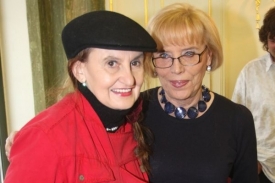 Herečka Eva Holubová (vlevo) a režisérka Marie Poledňáková.