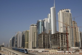 Dubaj dostala finanční pomoc 10 miliard dolarů od sousedů