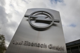 Od prodeje Opelu k nevoli politiků koncern GM upustil.