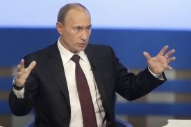 Vladimir Putin slíbil automobilce AvtoVAZ další státní pomoc.