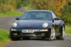 Porsche 911 dominovalo mezi dvou až tříletými auty.