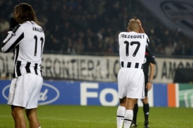 Za hlavu se teď hráči Juventusu chytají často.