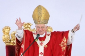 Papež Benedikt XVI. chce Pia blahořečit, židé jsou proti.