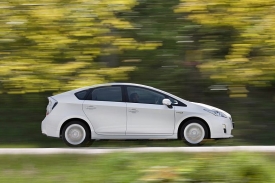 Cena Toyoty Prius začíná na 661 tisících korun.