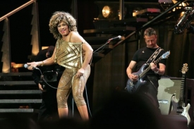Tina Turner v Praze řádila jak zamlada.