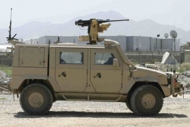 Lehké obrněné vozidlo Iveco v Afghánistánu.