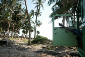 Následky tsunami na Srí Lance v březnu roku 2005.