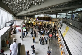 Incident se odehrál na německém letišti ve Frankfurtu nad Mohanem.