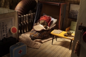 V čem spí medvídek z filmu Na půdě?