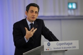 Za vlády prezidenta Sarkozyho Francii prudce roste veřejný dluh.