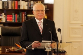 Prezident Václav Klaus před novoročním projevem.