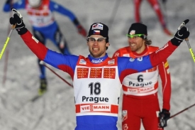 Dušan Kožíšek se raduje ze 4. místa ve strahovském sprintu.