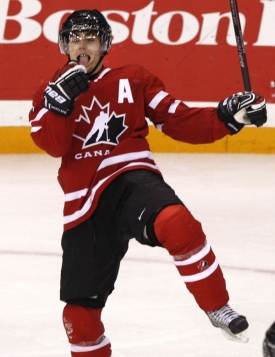Jordan Eberle je novým miláčkem hokejové Kanady.