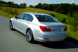 Nová řada 7 pomohla BMW mezi luxusními limuzínami na druhé místo.