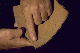 Rozluštěný text je o 850 let starší než slavné svitky od Mrtvého moře.