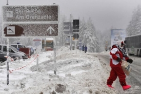 Na některých místech Německa napadlo až 30 centimetrů sněhu.