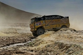 Kamion Liaz Martina Macíka na rallye Dakar.