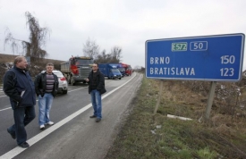 Protesty začaly v Bratislavě a rozšířily se i do dalších regionů.