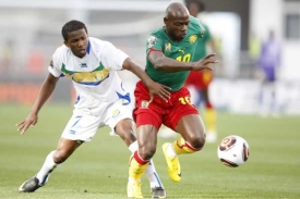 Momentka z utkání Kamerun - Gabon.