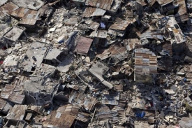 Rozsah škod je obrovský. Tři miliony lidí přisli o domov.