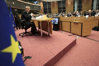 V europarlamentu se 'grilují' designovaní eurokomisaři.