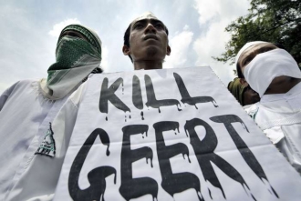 Zabijte Wilderse. Demonstranti v Indonésii.