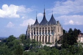 Chrám svaté Barbory byl založen v roce 1388.