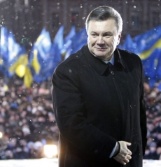 Strana kandidáta Janukovyče obviňuje Tymošenkovou z velezrady.