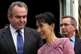 Su Ťij se členy americké delegace (2009).