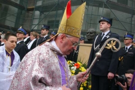 Antisemitismus a biskup Pieronek.