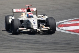 Vitalij Petrov pilotuje v Turecku vůz série GP2 v sezoně 2009.