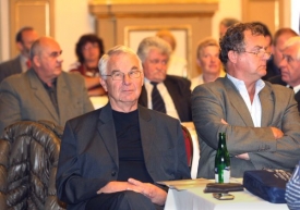 Zdeněk Zbytek (vpravo) šéfuje jihočeské frakci SPO.