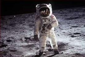 První lidé na Měsíci (1969).