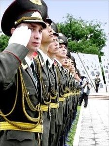 Podněsterská domobrana ve slavnostní uniformě.