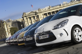 Nabídka barevných kombinací Citroënu DS3 je rozsáhlá.