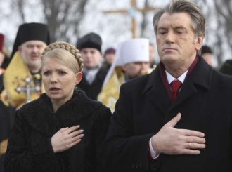 Oprýskané relikty oranžové revoluce - Tymošenková a Juščenko.