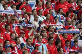 Fanoušci doufají v postup na EURO 2012.