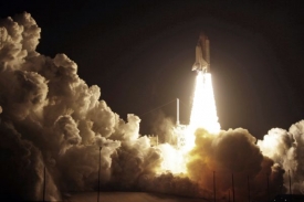 Endeavour odstartoval za tmy - zřejmě jako poslední z raketoplánů.