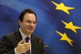 Řecký ministr financí Papaconstantinou.