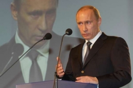 Ruský premiér Vladimir Putin chce spustit Nord Stream již napřesrok.