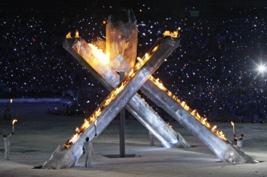 Slavnostní zahájení zakončilo zažehnutí olympijského ohně.