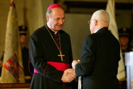 Předseda České biskupské konference Jan Graubner je s výběrem spokojen