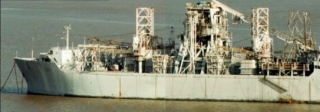 Dvacet let strávila loď zakonzervovaná v Suisunské zátoce.